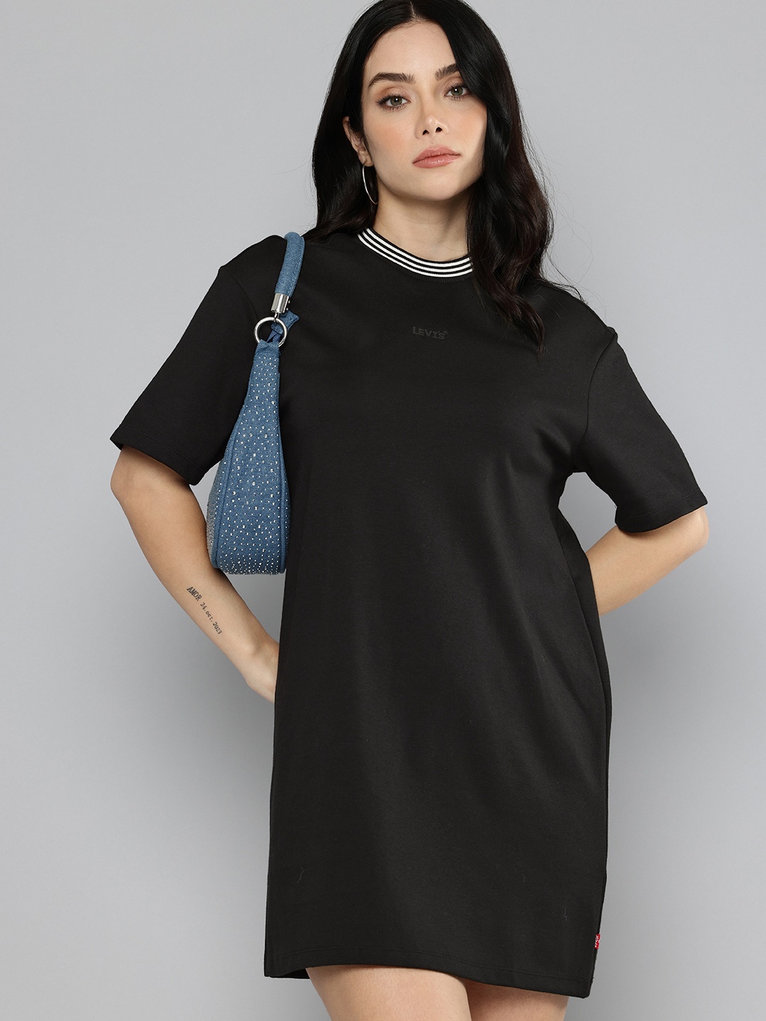 

Levis Solid T-shirt Mini Dress, Black