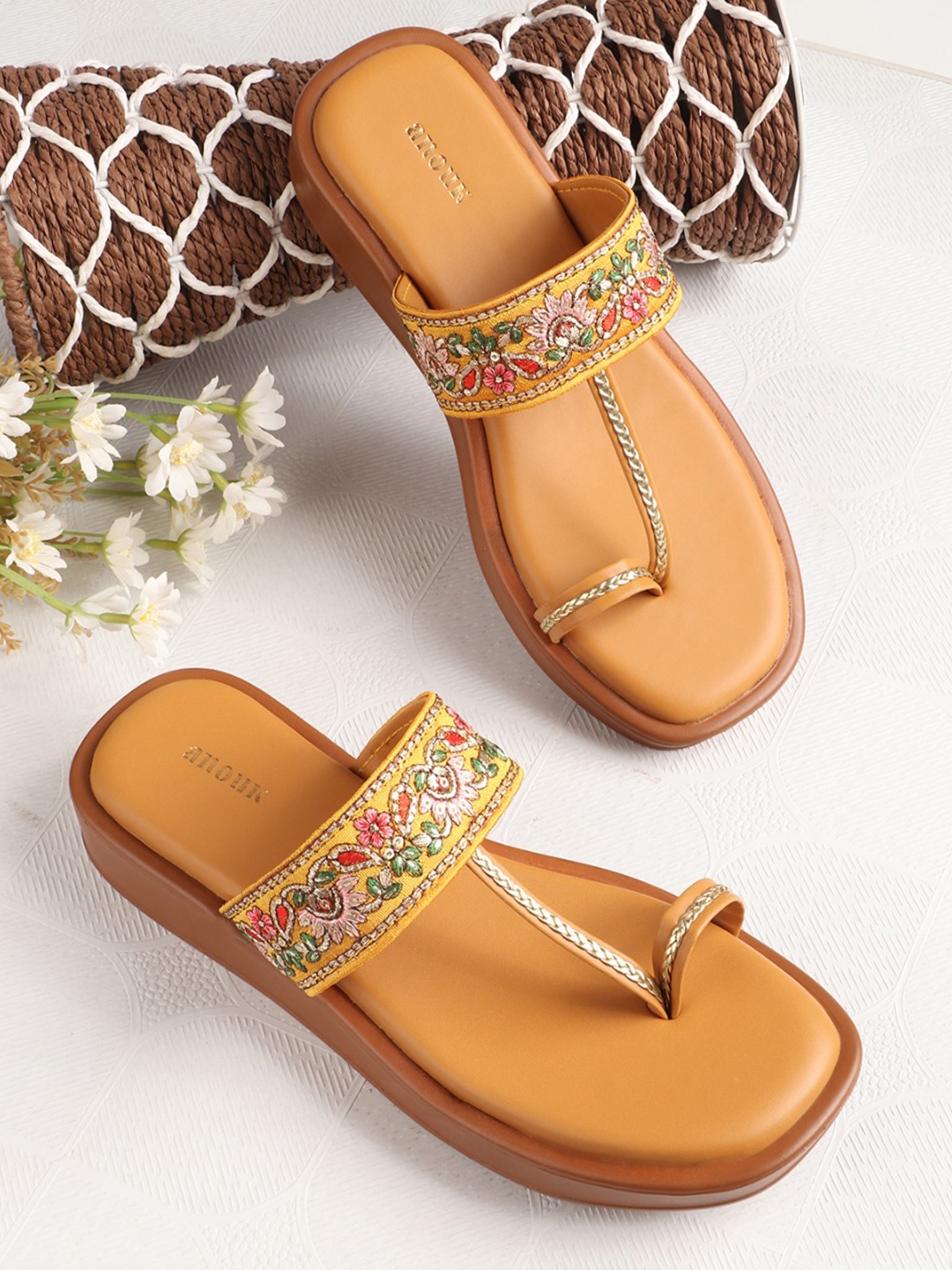 

Anouk Women Embellished Ethnic One Toe Flats, Mustard