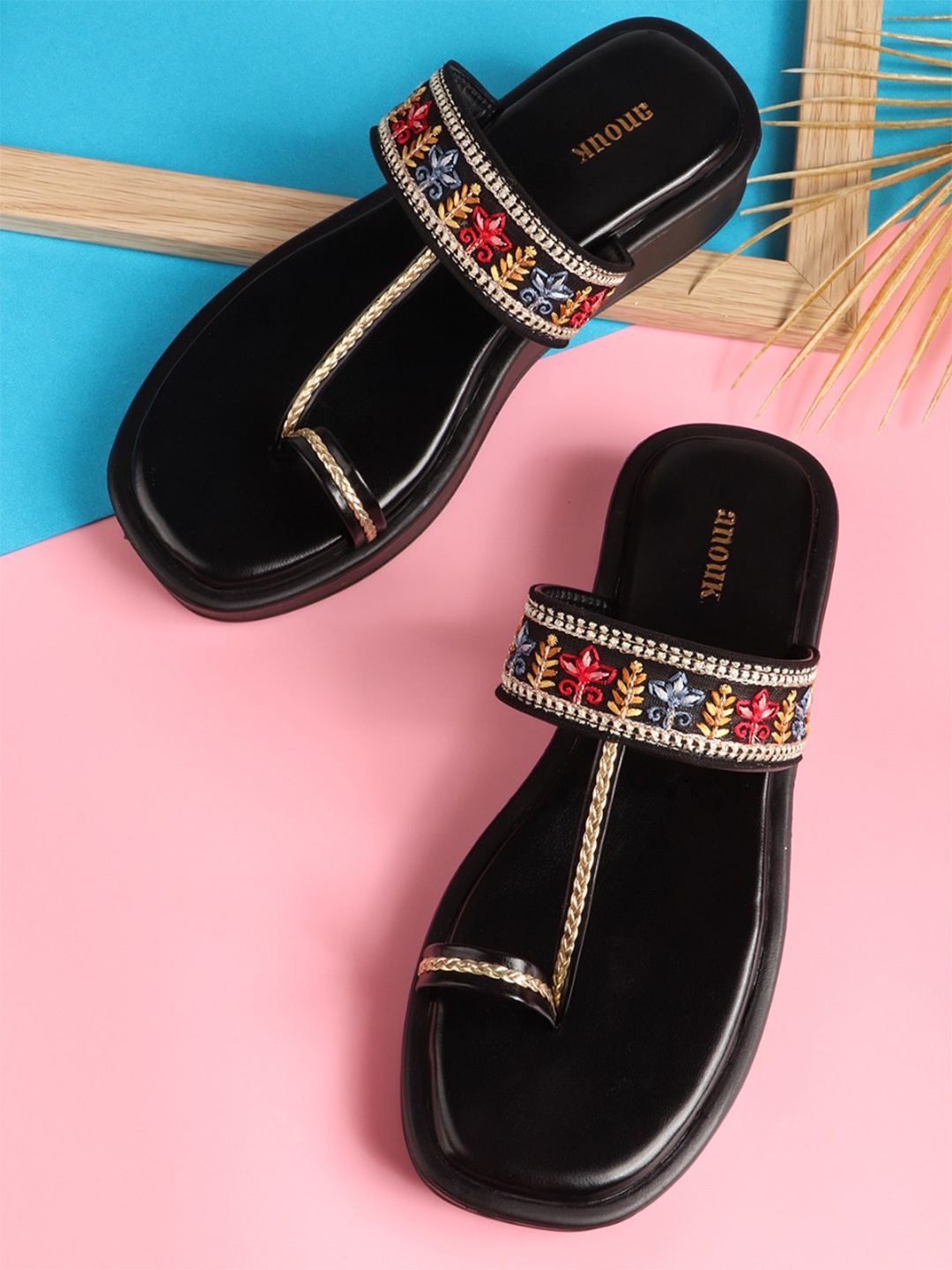 

Anouk Women Embellished Ethnic Open Toe Flats, Black