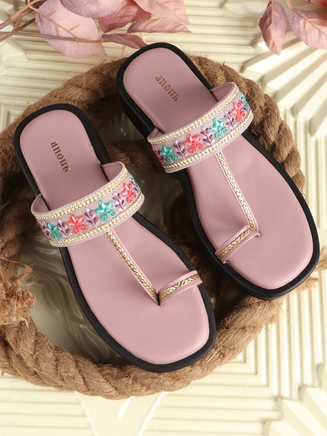 

Anouk Women Embellished Ethnic One Toe Flats, Lavender