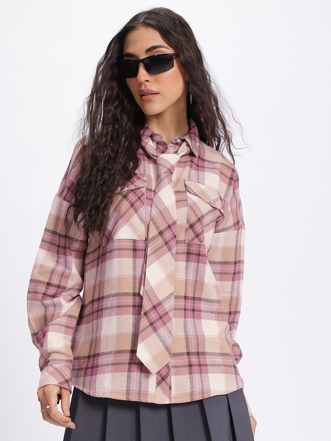 

glitchez Minimalist Utility Checked Shirt with Tie, Beige