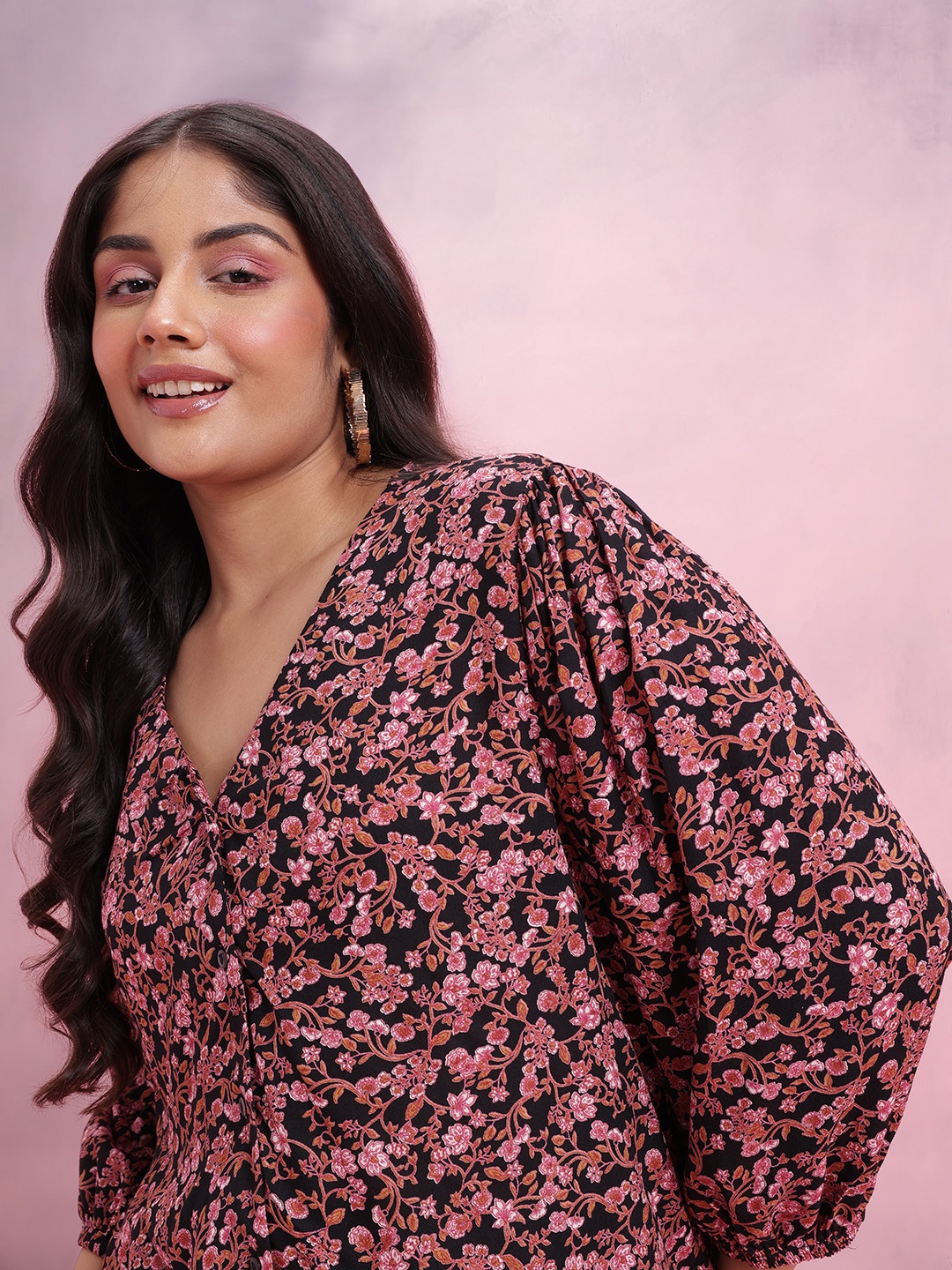 

DressBerry Curve Plus Size Floral Printed Puff Sleeve Top, Black