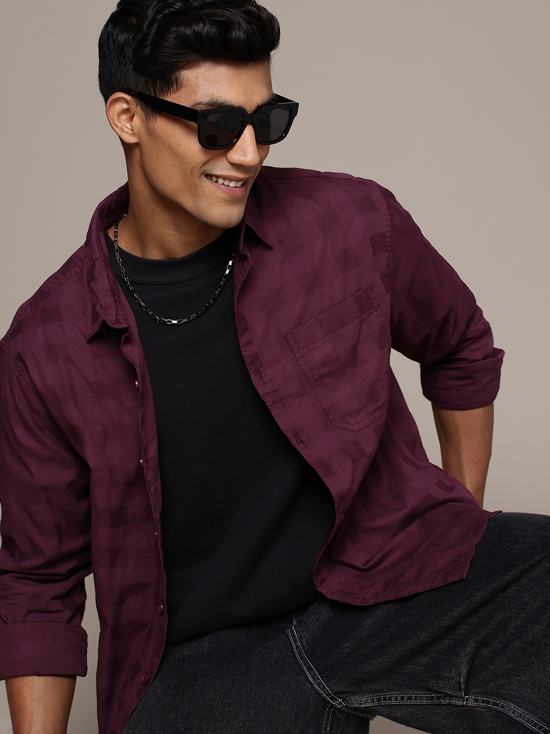 

WROGN Comfort Fit Self Checked Pure Cotton Casual Shirt, Burgundy