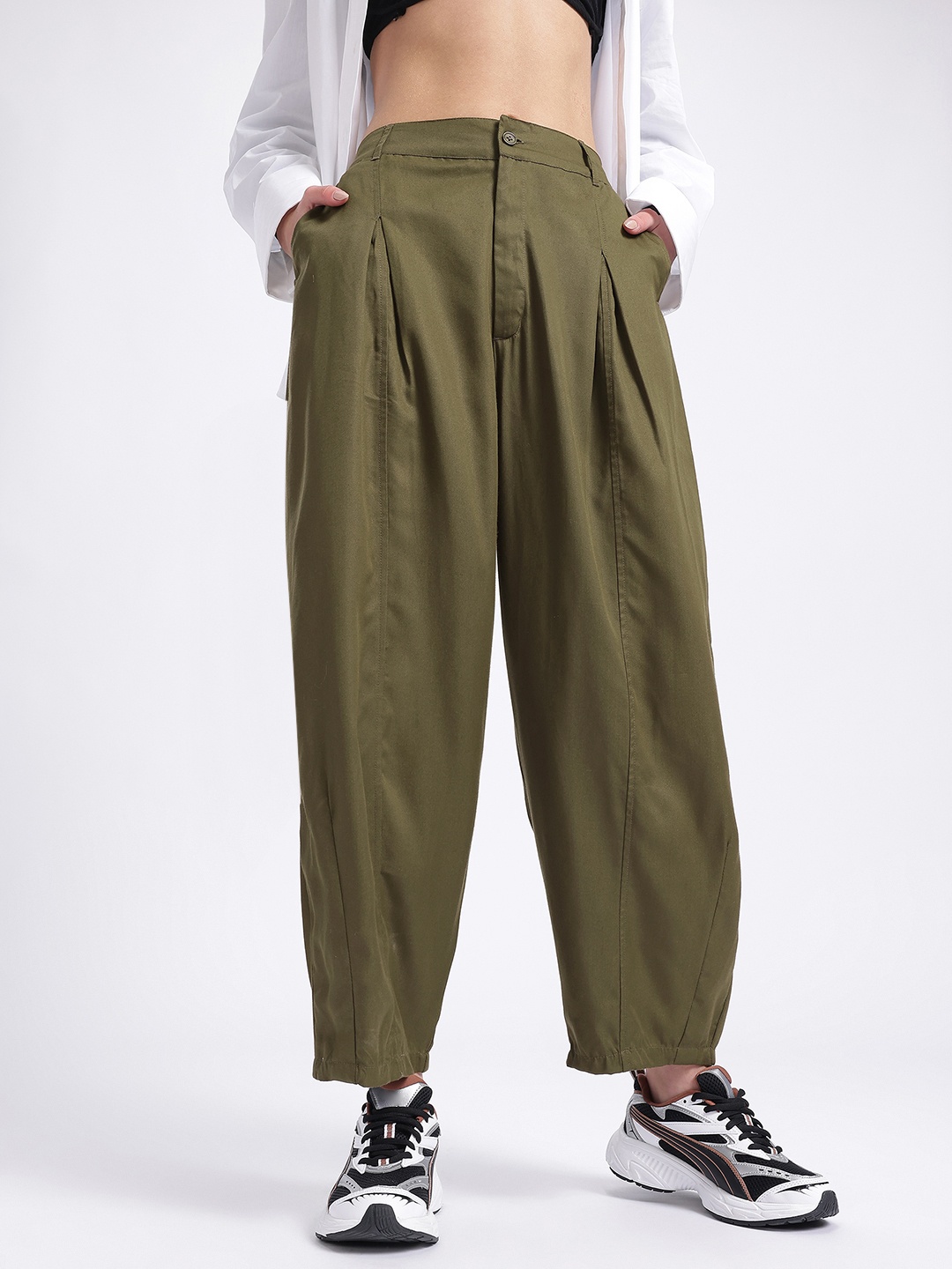 

glitchez Women Street Flex Pleated Detail High-Rise Baggy Fit Trousers, Olive