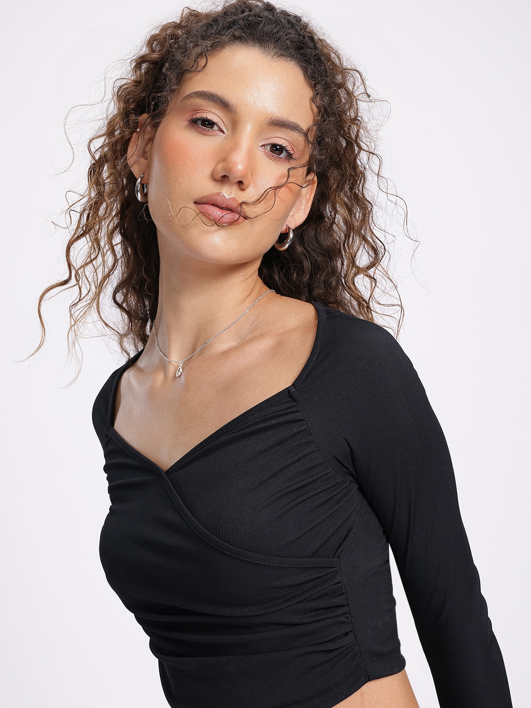 

glitchez Midnight Muse Raglan Sleeves Crop Top, Black