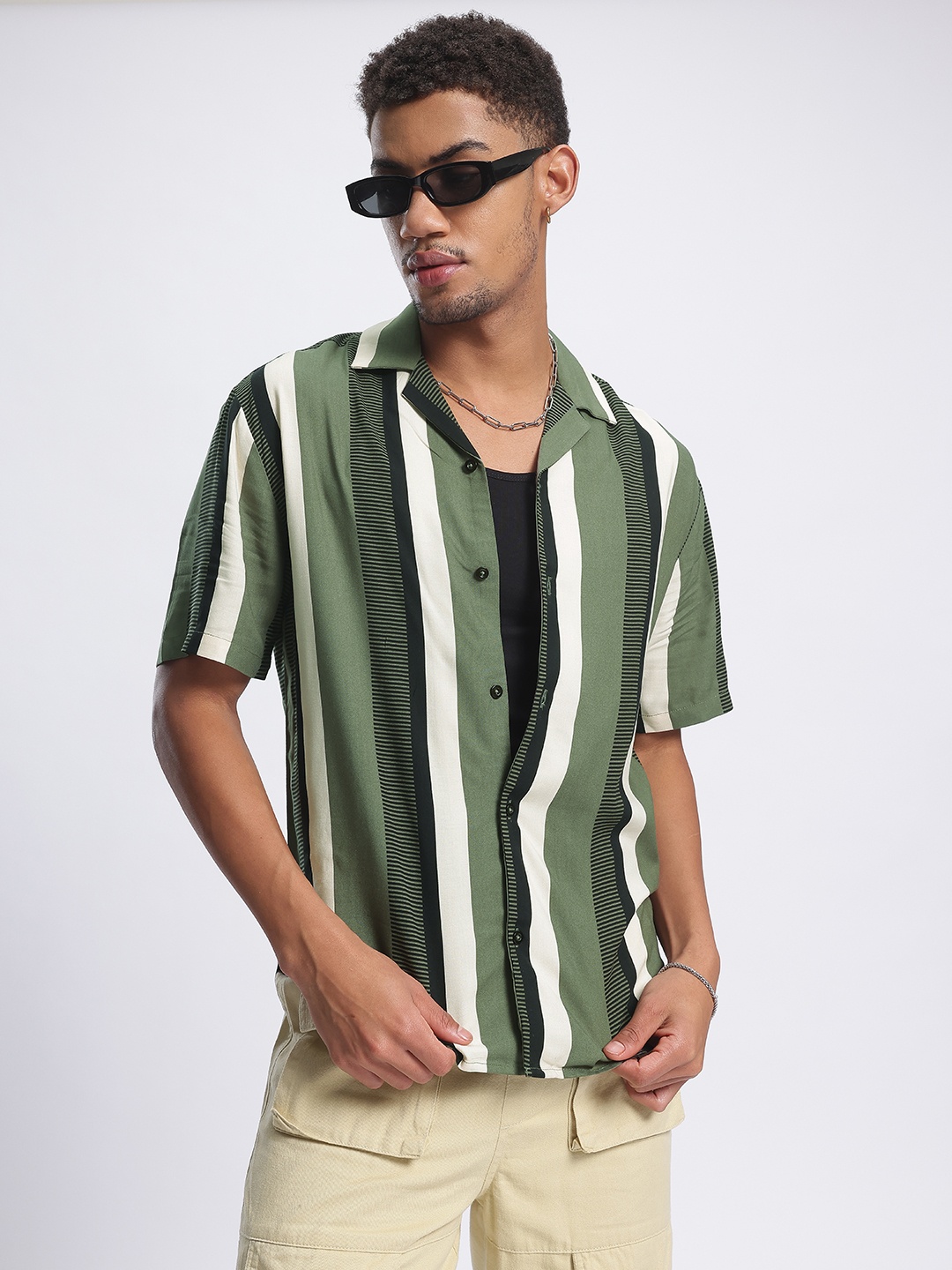 

glitchez Contrast Edge Striped Shirt, Olive