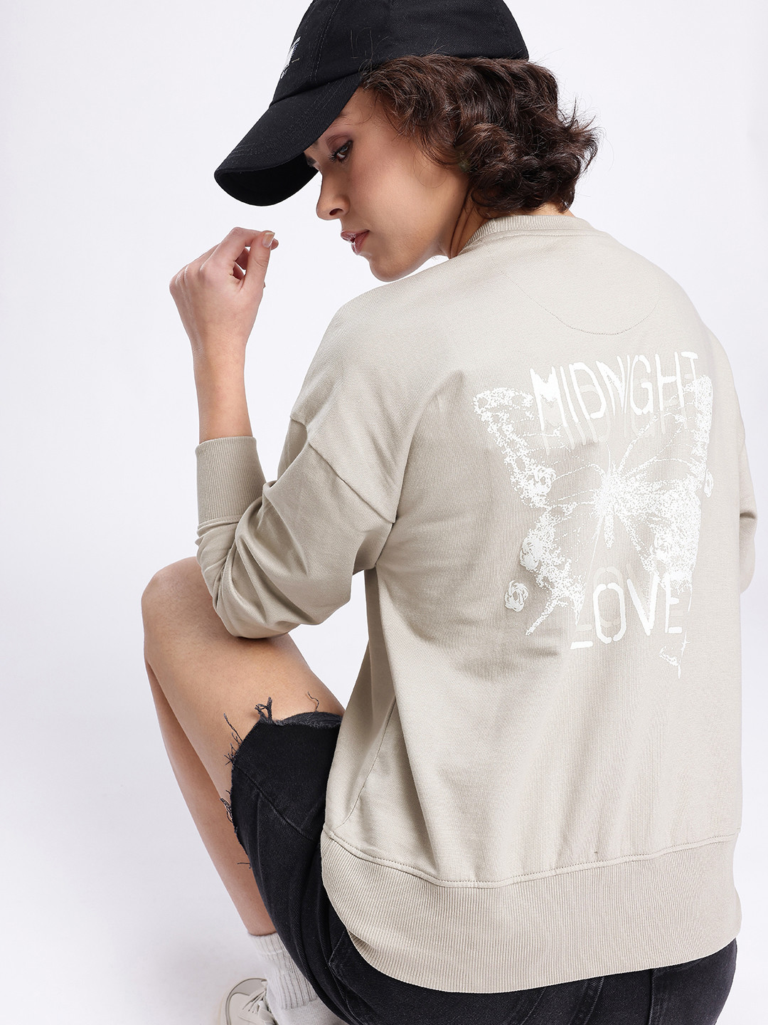 

glitchez Modern Vibe Graphic Printed Relaxed Fit Sweatshirt, Grey