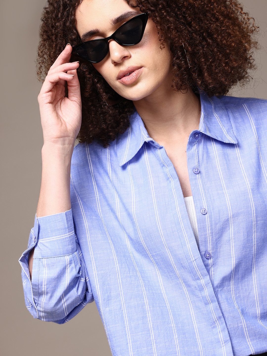 

The Roadster Lifestyle Co. Classic Striped Pure Cotton Oversized Casual Shirt, Blue