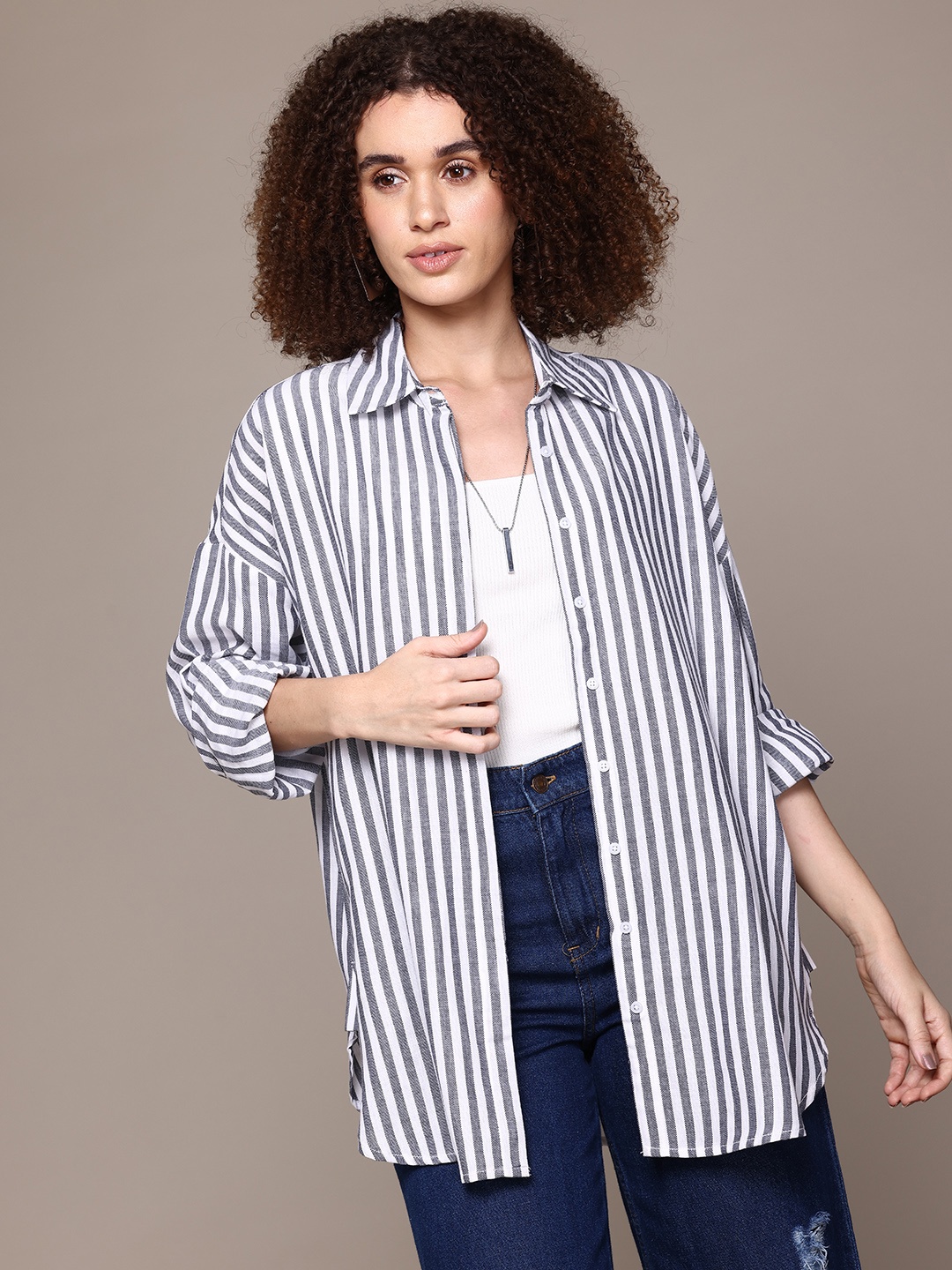 

The Roadster Lifestyle Co. Classic Striped Twill Weave Pure Cotton Casual Shirt, White