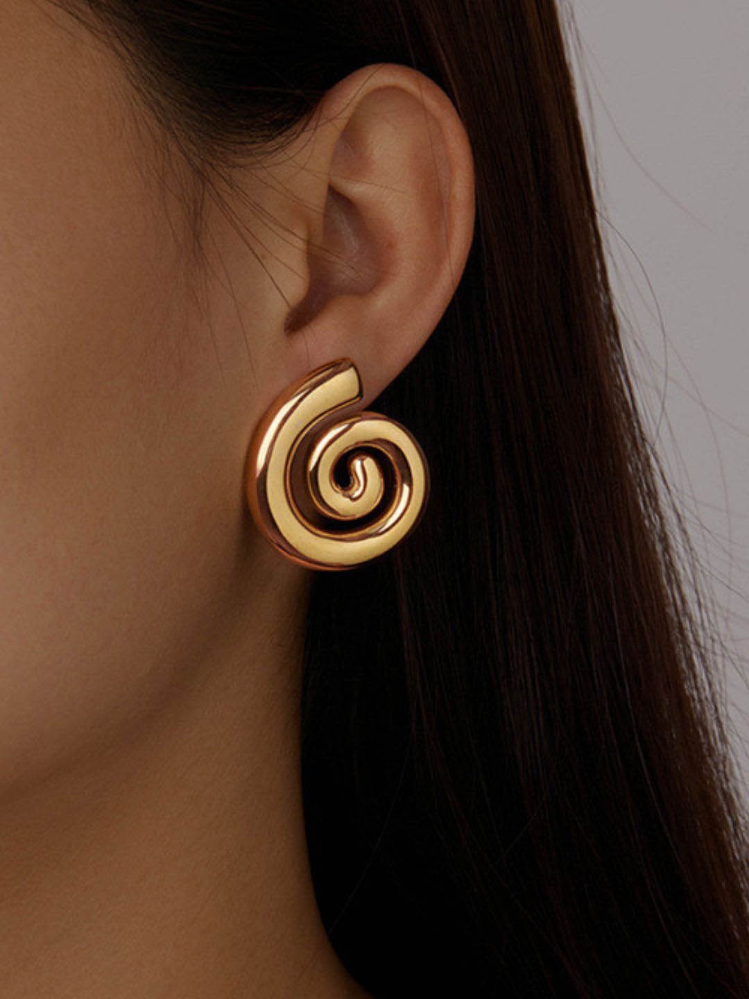 

AQUASTREET 18K Anti-tarnish Waterproof Spiral Stud Earrings, Gold