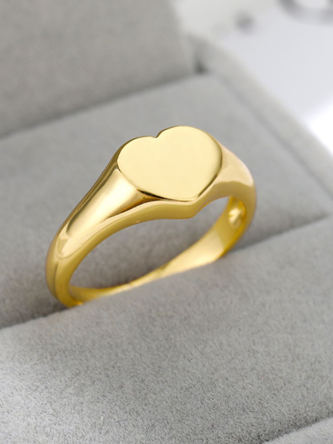 

AQUASTREET 18K Antitarnish Waterproof Heart Stamp Ring, Gold