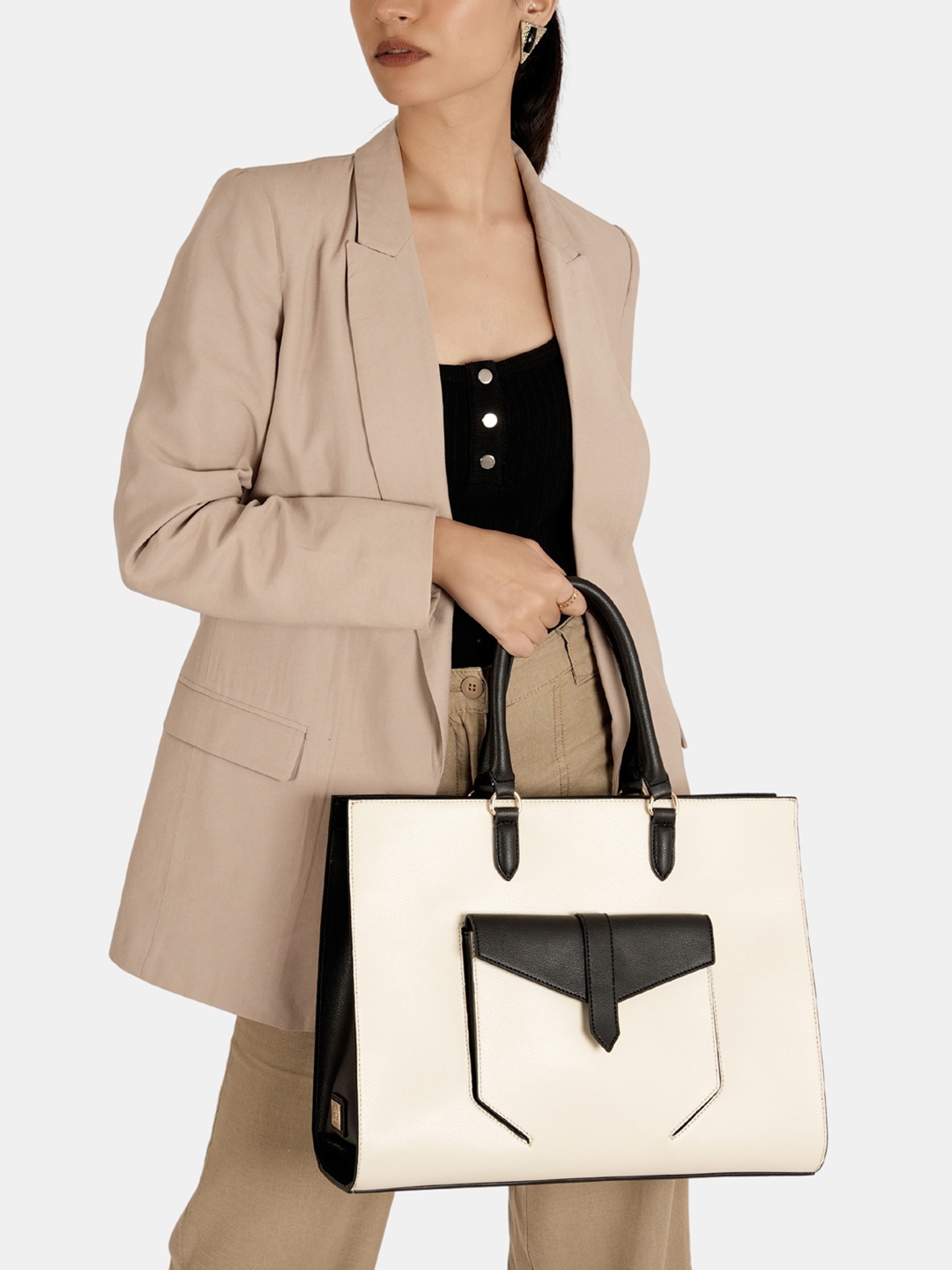 

HIE Women Textured Solid Structured HAndheld Bag, Cream