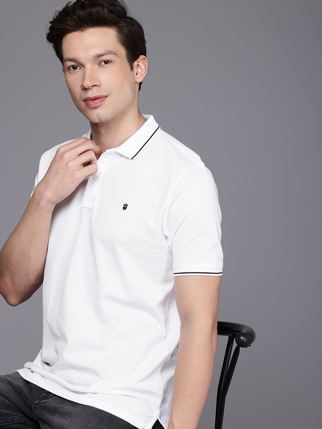 

Louis Philippe Jeans Polo Collar Pure Cotton Slim Fit T-shirt, White