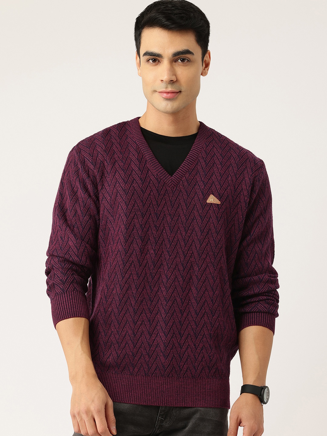 

Monte Carlo Self Design Woolen Sweater, Maroon
