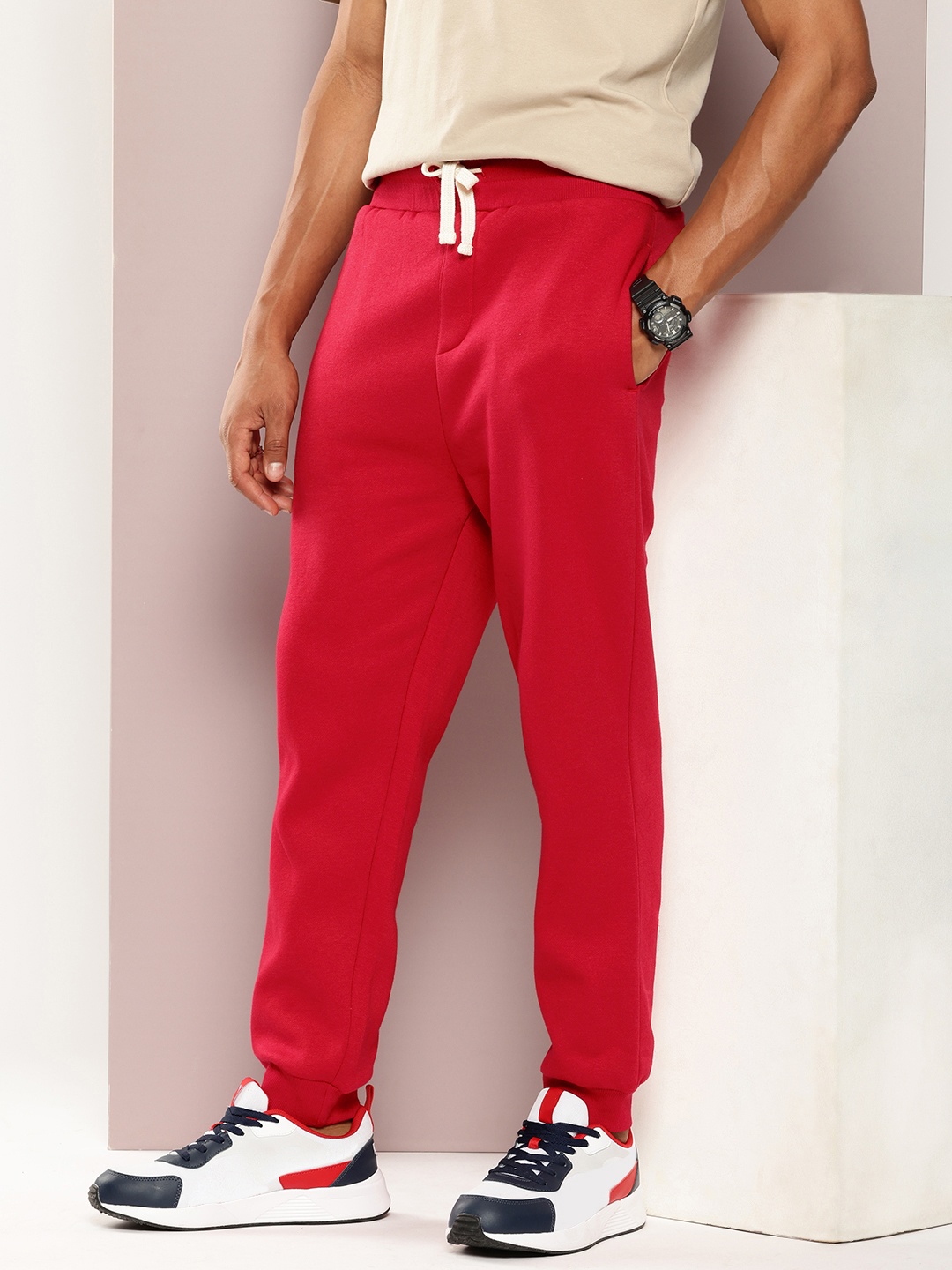 

Kook N Keech Men Solid Relaxed Joggers, Red