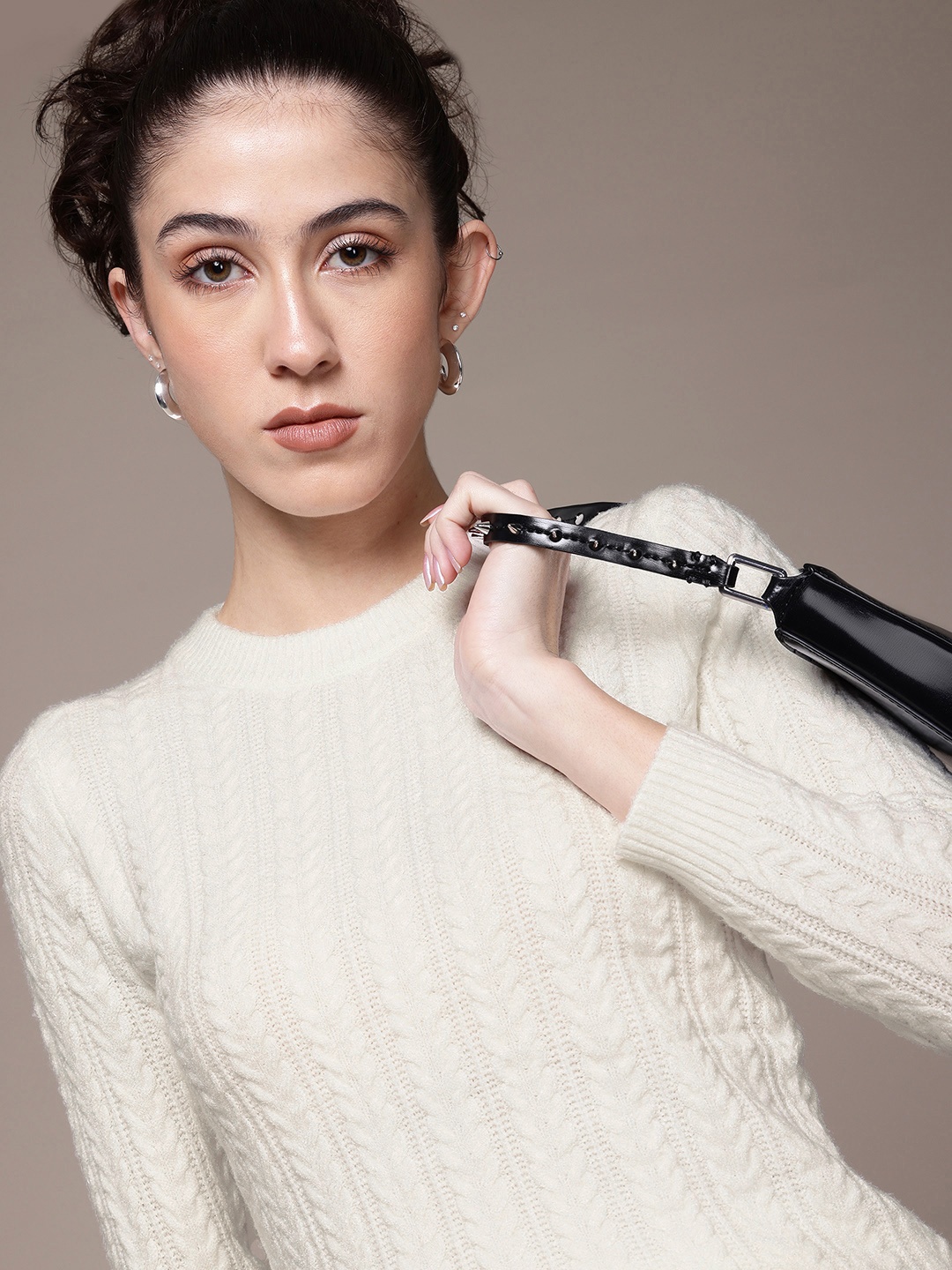 

The Roadster Lifestyle Co. Knitted Woollen Pullover, Off white
