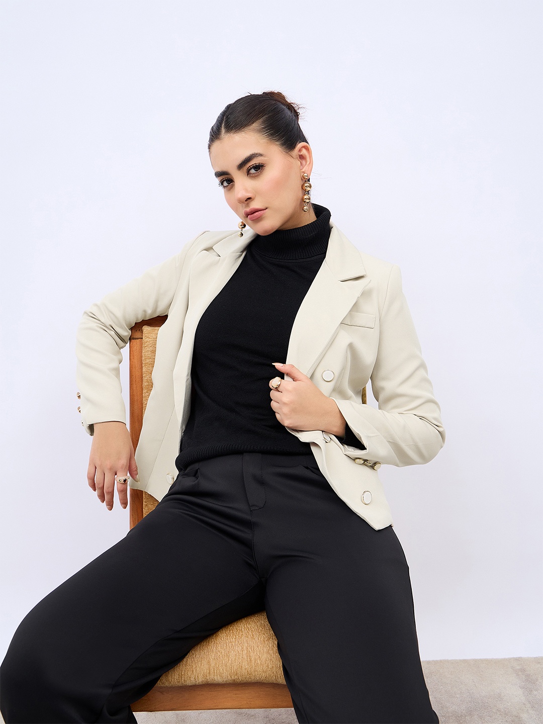 

Styli Women Short Length Regular Fit Double Breasted Blazer, Beige