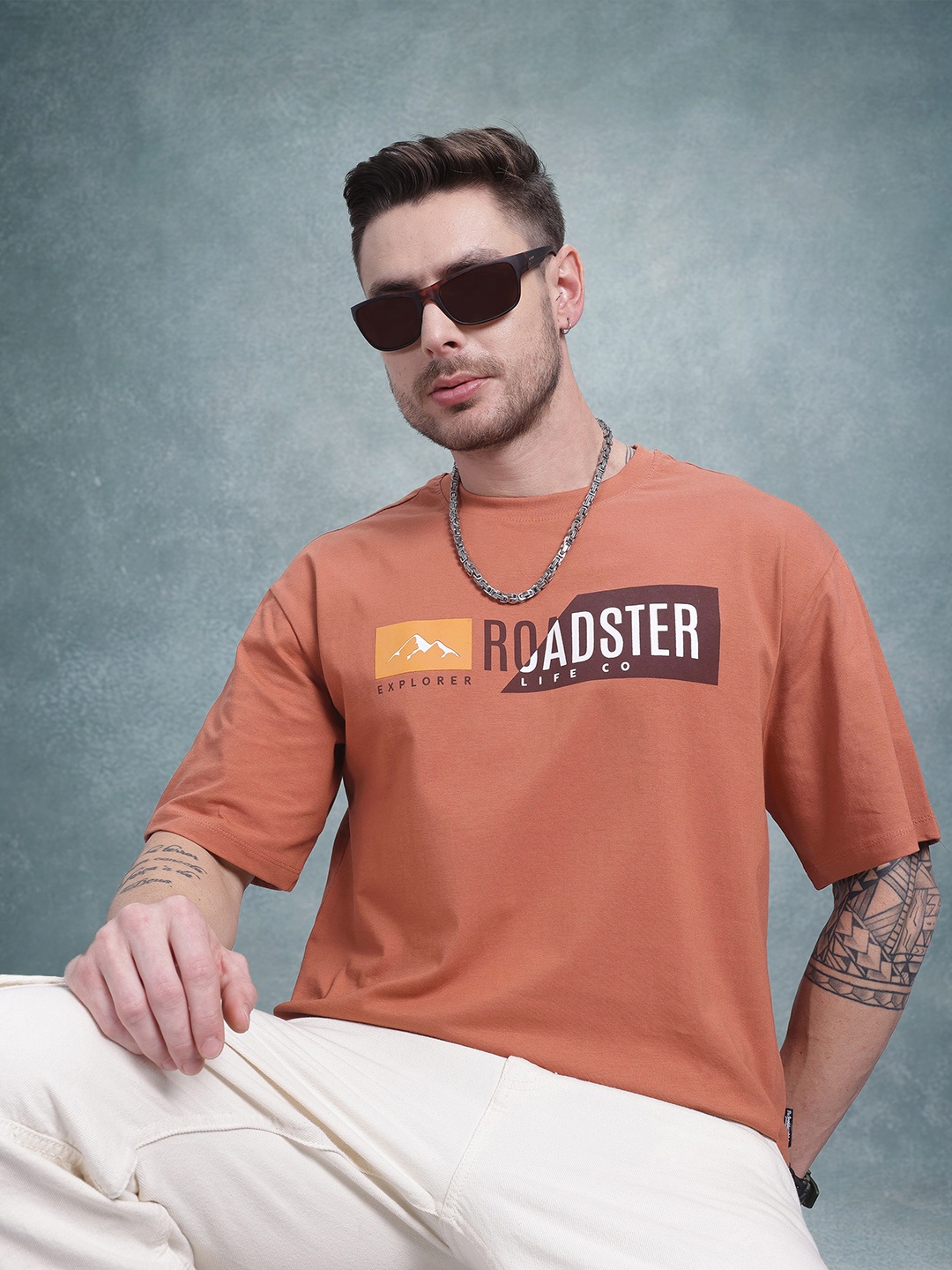 

The Roadster Life Co. Brand Logo Print Drop-Sleeves Pure Cotton Relaxed Fit T-shirt, Rust