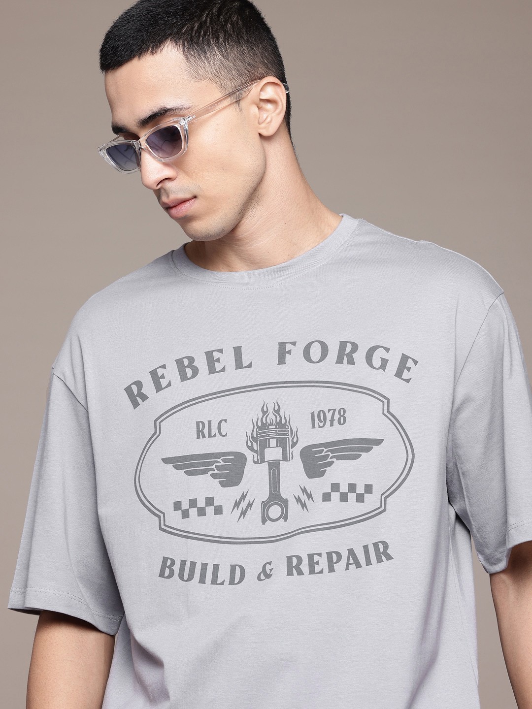 

The Roadster Lifestyle Co. Typography Print Drop-Shoulder Sleeves Pure Cotton T-shirt, Grey