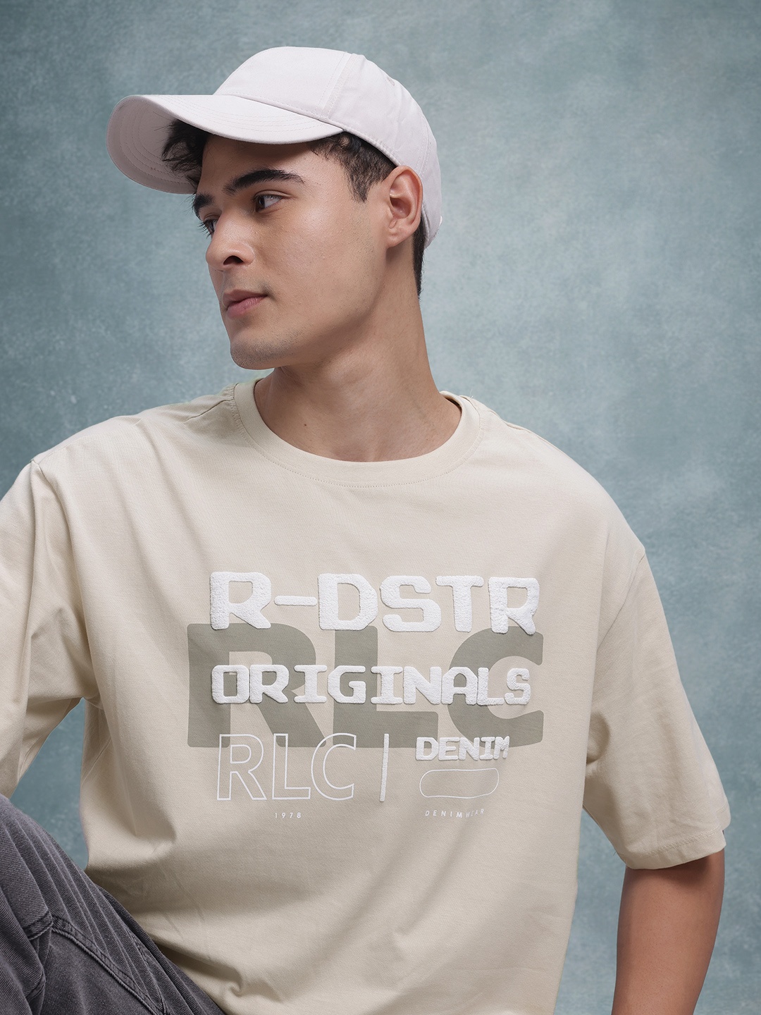 

The Roadster Life Co. Men Printed Pure Cotton Relaxed Fit T-shirt, Beige