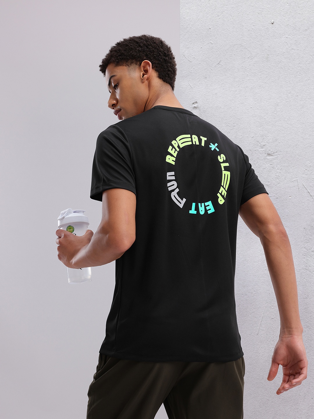 

HRX by Hrithik Roshan Men Printed Rapid-Dry Running T-shirt, Black