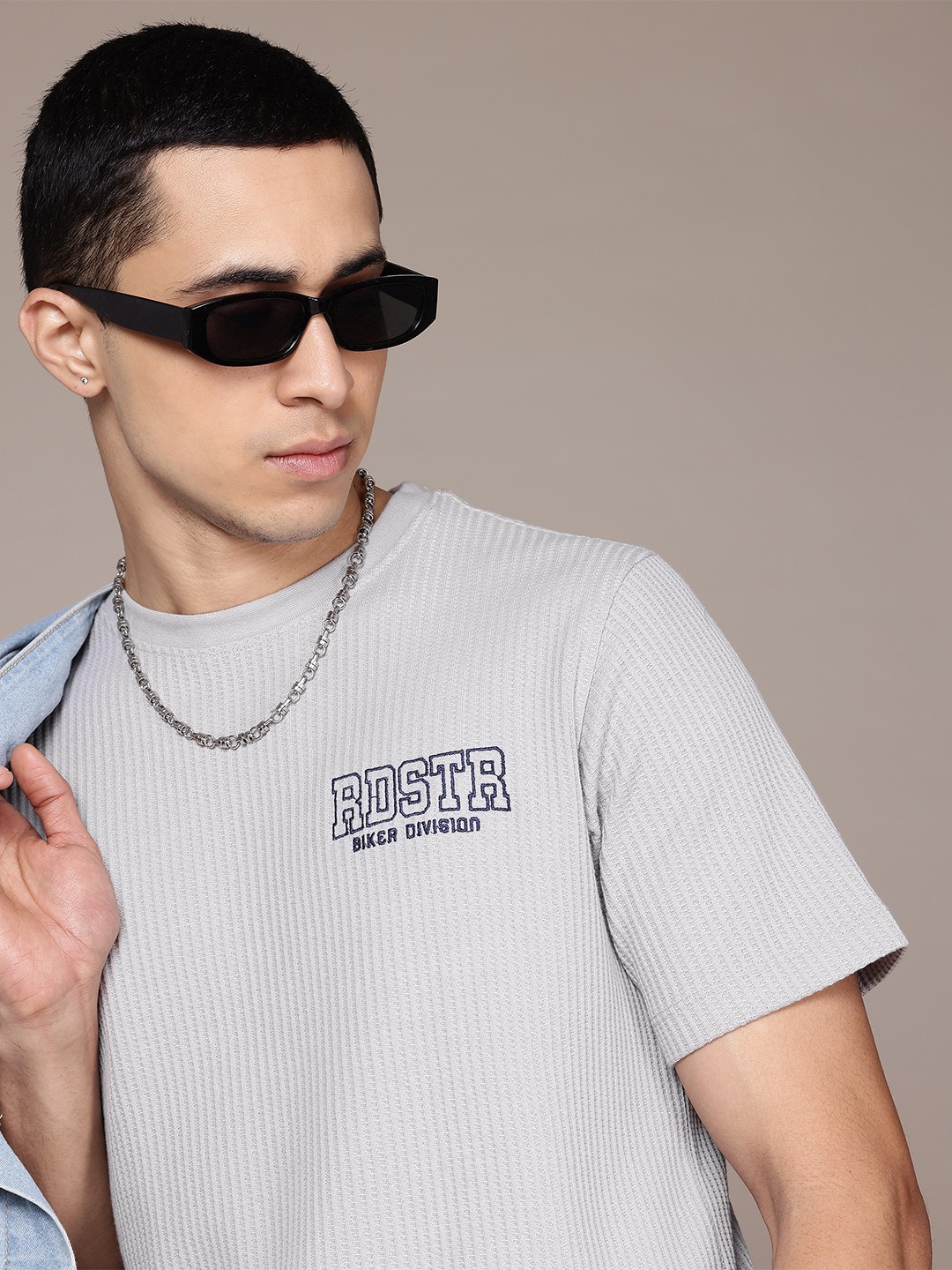 

The Roadster Lifestyle Co. Self-Striped Embroidered Detail Regular Fit T-shirt, Grey