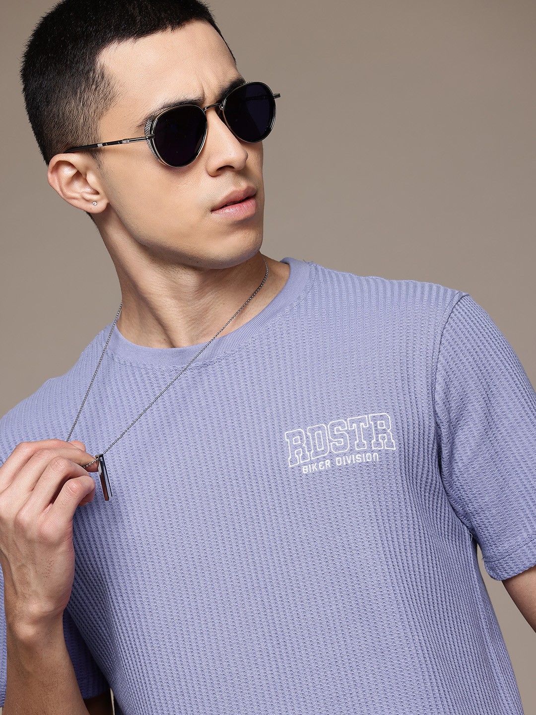 

The Roadster Lifestyle Co. Men Self Design T-shirt, Lavender