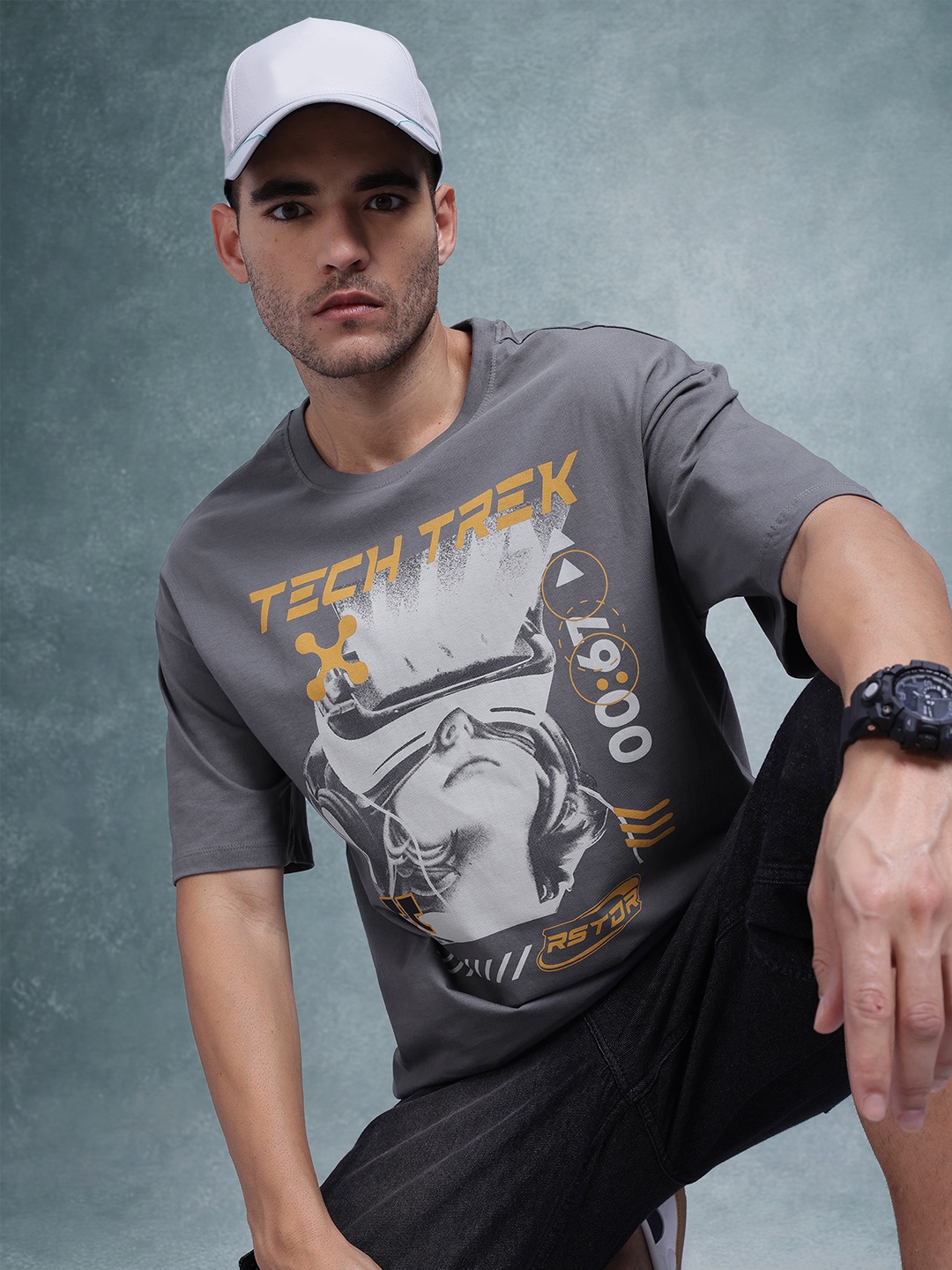 

The Roadster Life Co. Men Printed Pure Cotton Oversized T-shirt, Grey