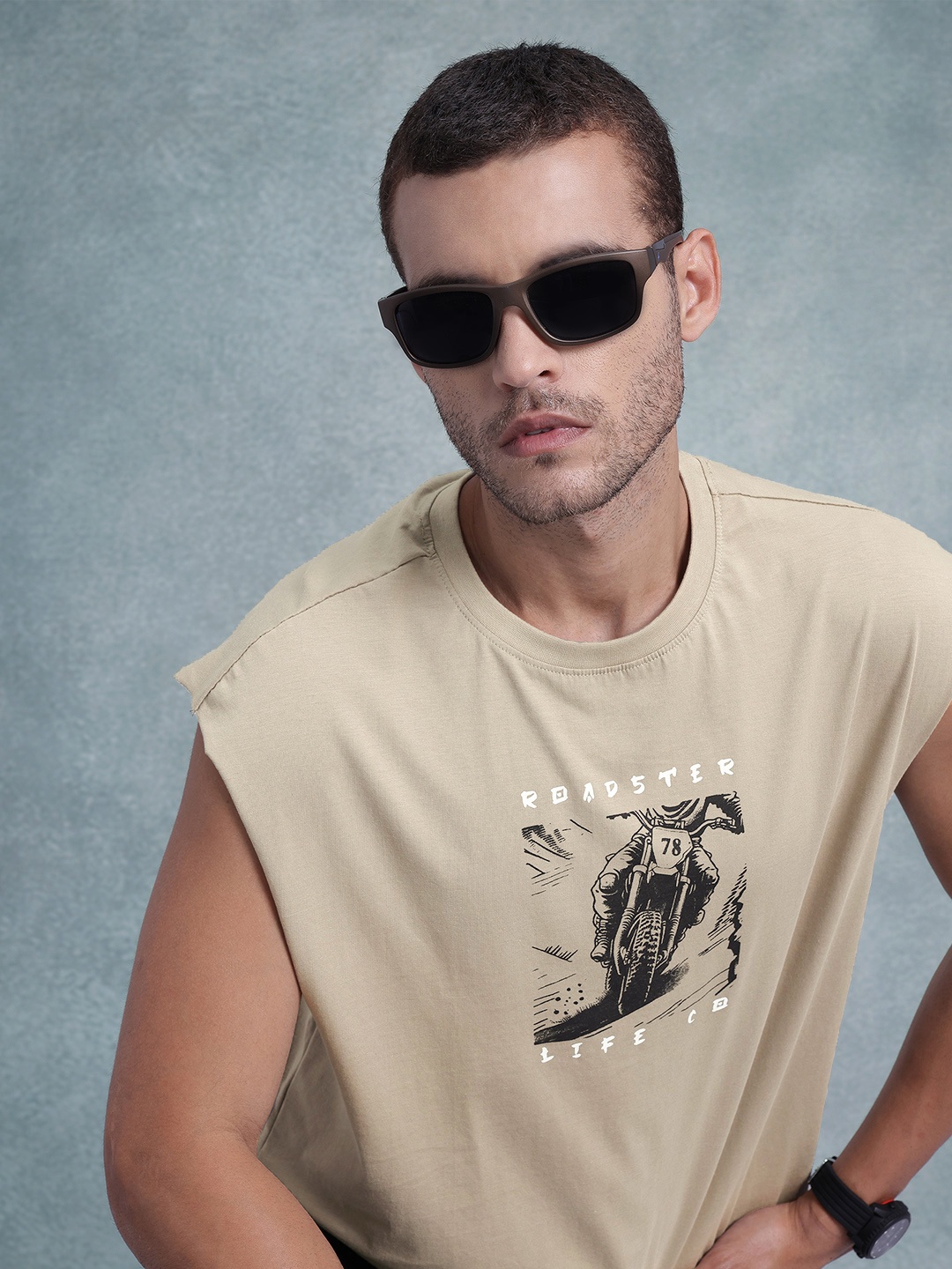 

The Roadster Life Co. Men Printed Pure Cotton Relaxed Fit T-shirt, Beige