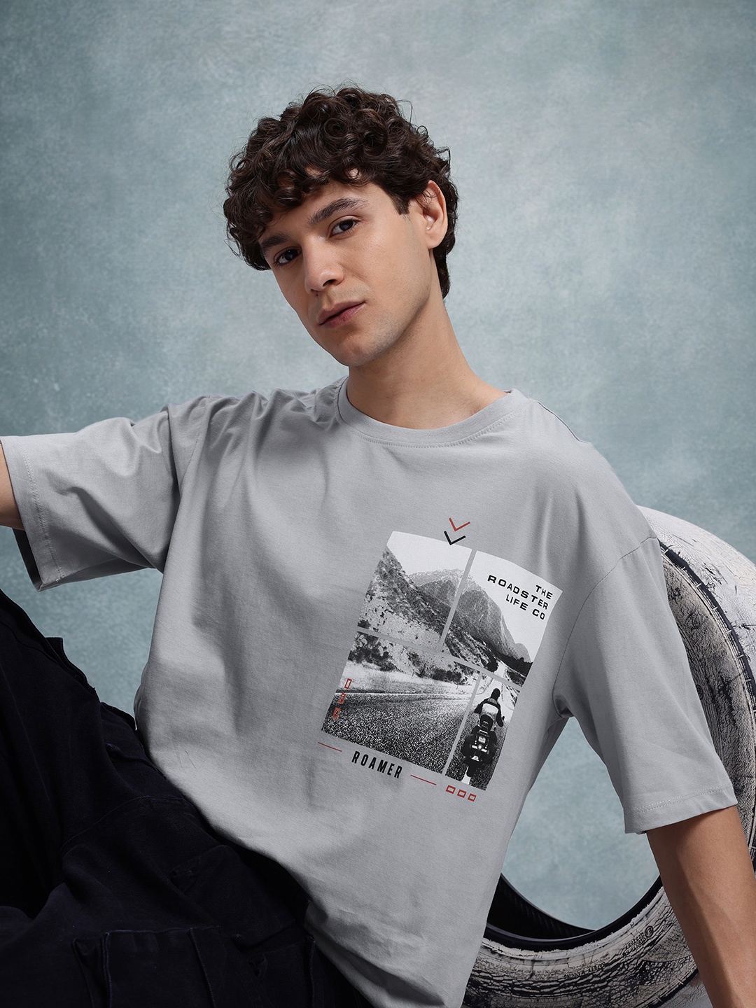 

The Roadster Life Co. Relaxed Fit Printed Pure Cotton T-shirt, Grey