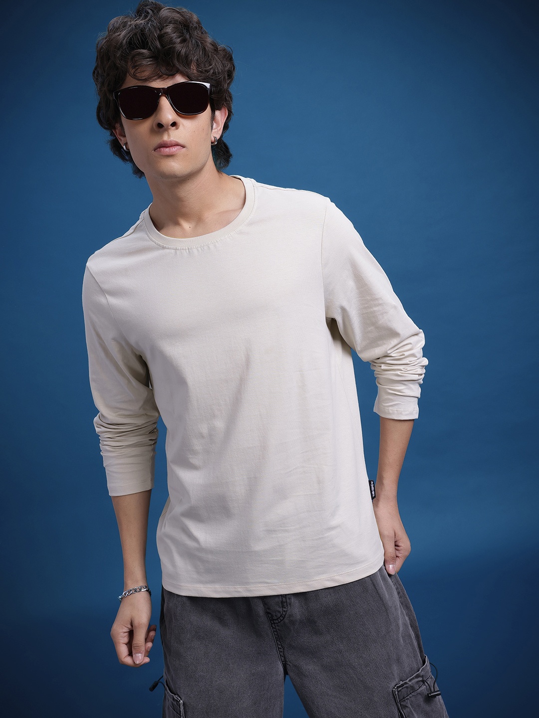 

The Roadster Life Co. Solid Pure Cotton T-shirt, Beige