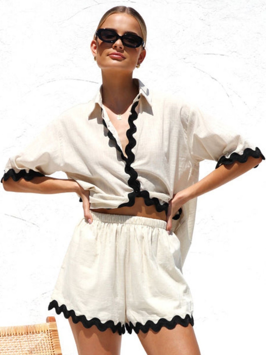 

WomanLikeU Shirt Collar Short Sleeves Shirt With Shorts, Off white
