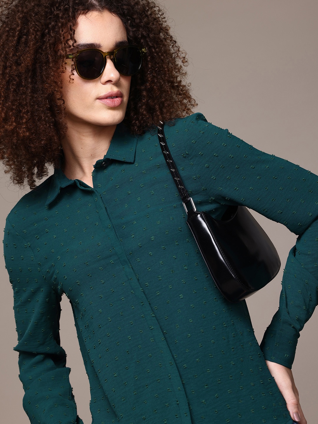 

The Roadster Lifestyle Co. Textured Casual Shirt, Green