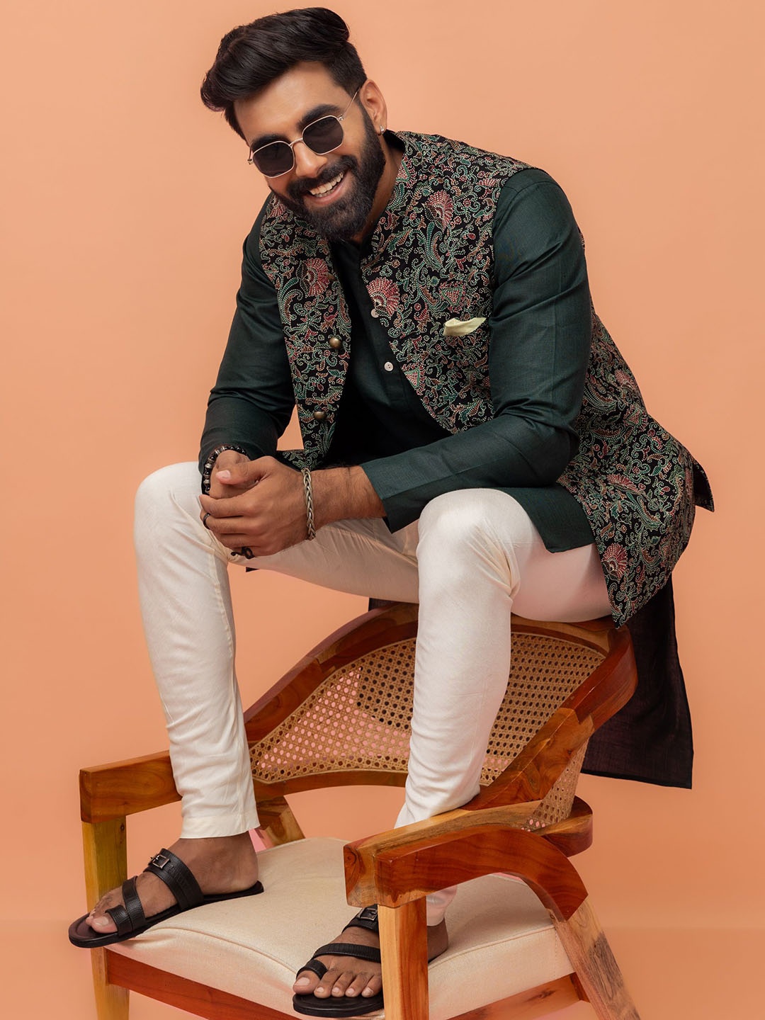 

KISAH Mandarin Collar Straight Kurta With Churidar & Printed Nehru jacket, Green