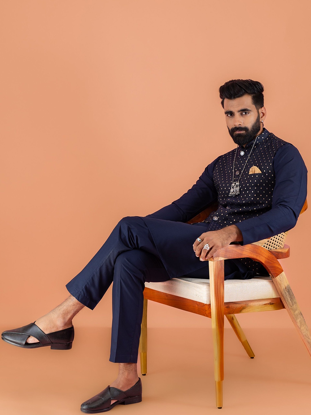 

KISAH Mandarin Collar Straight Kurta With Trouser & Nehru jacket, Navy blue