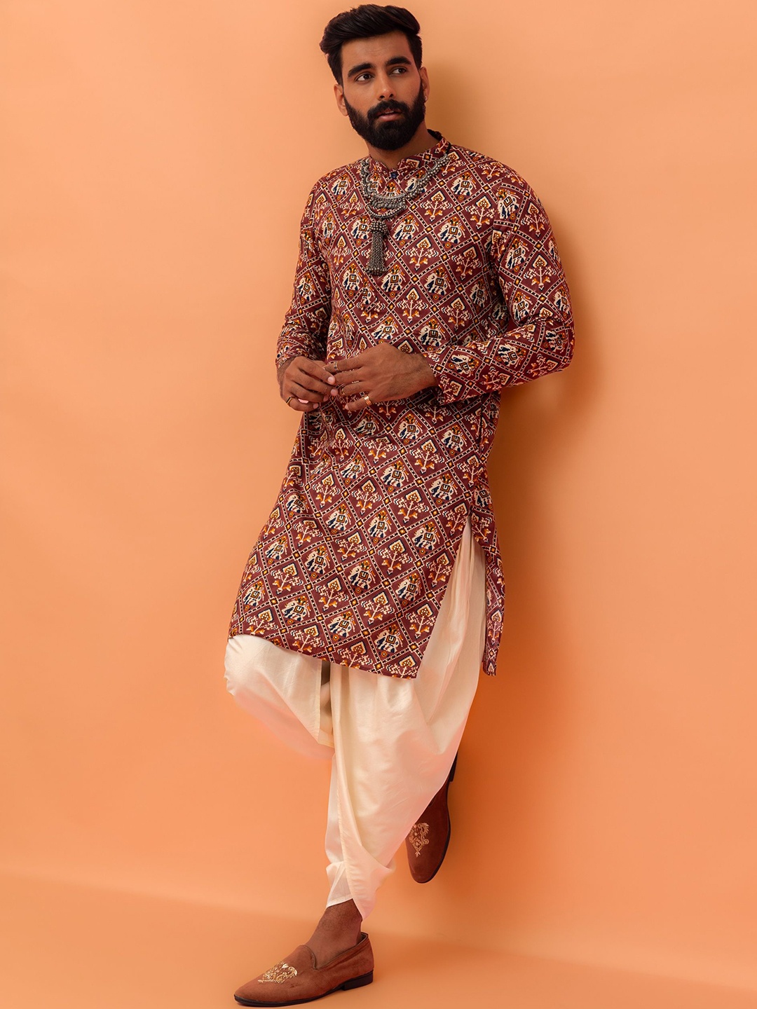 

KISAH Ethnic Motifs Printed Mandarin Collar Straight Kurta with Dhoti Pants, Pink