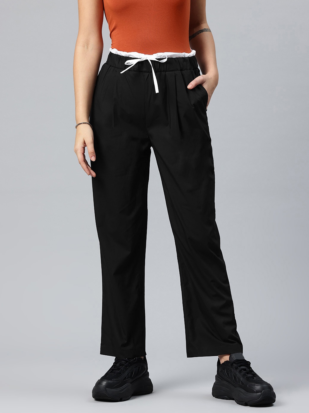 Popnetic Women Loose Fit High-Rise Pleated Trousers, Black