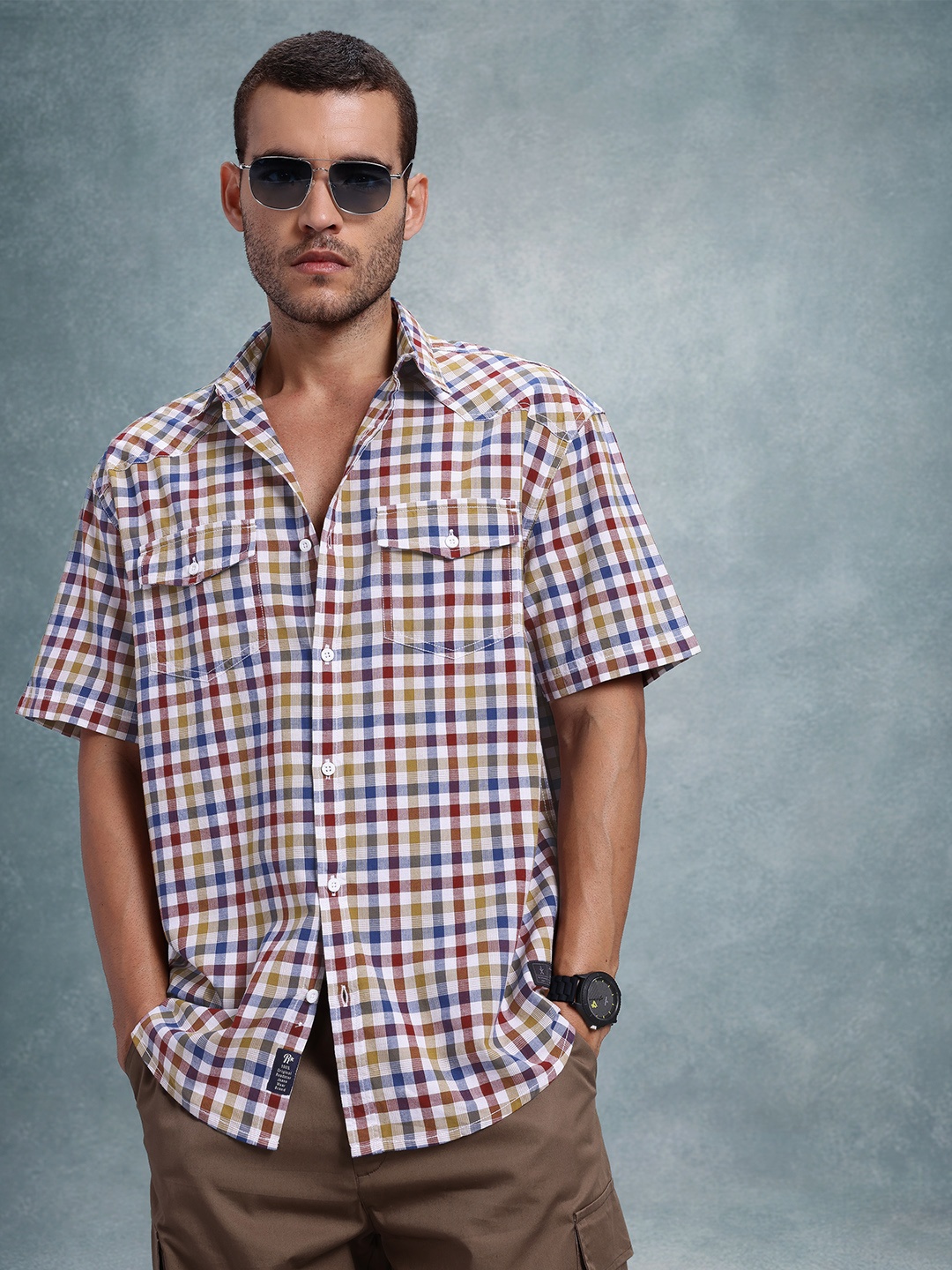 

The Roadster Life Co. Men Checked Pure Cotton Relaxed Fit Shirt, White
