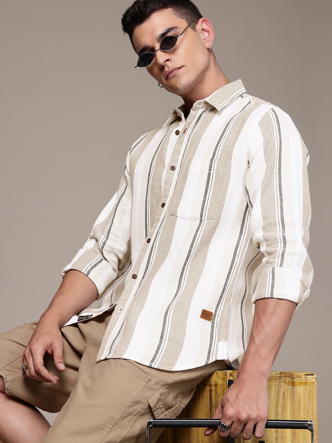 

The Roadster Life Co. Striped Casual Shirt, Off white