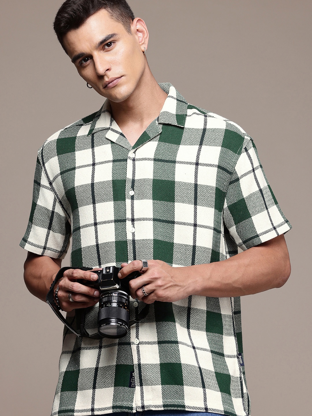 

The Roadster Life Co. Self Checked Cuban Collar Relaxed Fit Casual Shirt, Green