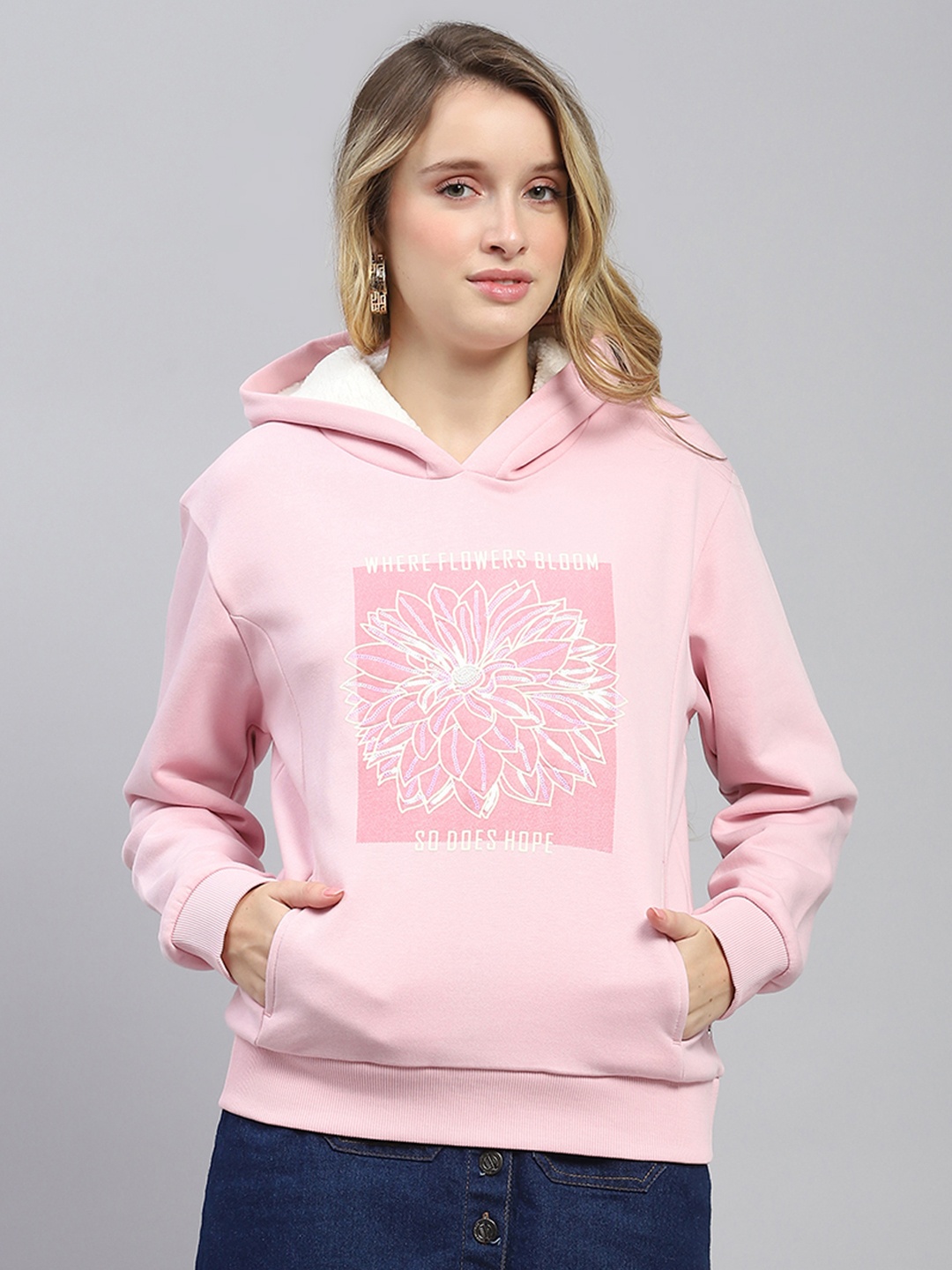 

Monte Carlo Women Printed Hooded Sweatshirt, Pink