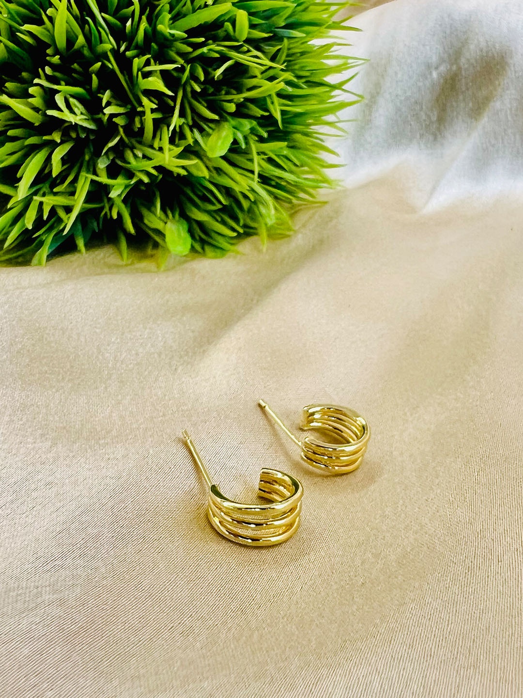 

MYKI Gold-Plated Contemporary Stainless Steel Hoop Earrings
