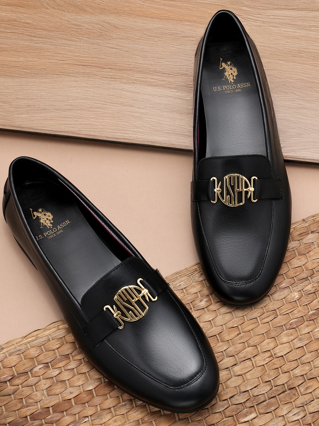 

U.S. Polo Assn. Women Solid Loafers, Black