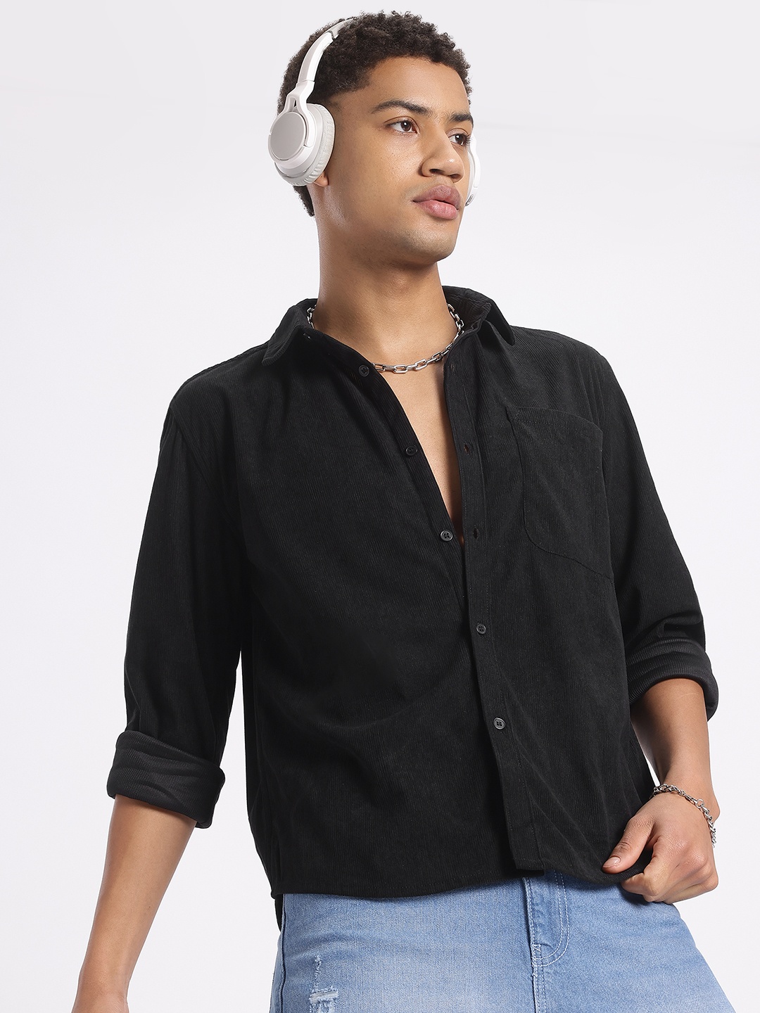

glitchez Elevated Essentials Oversized Comfort Corduroy Shirt, Black