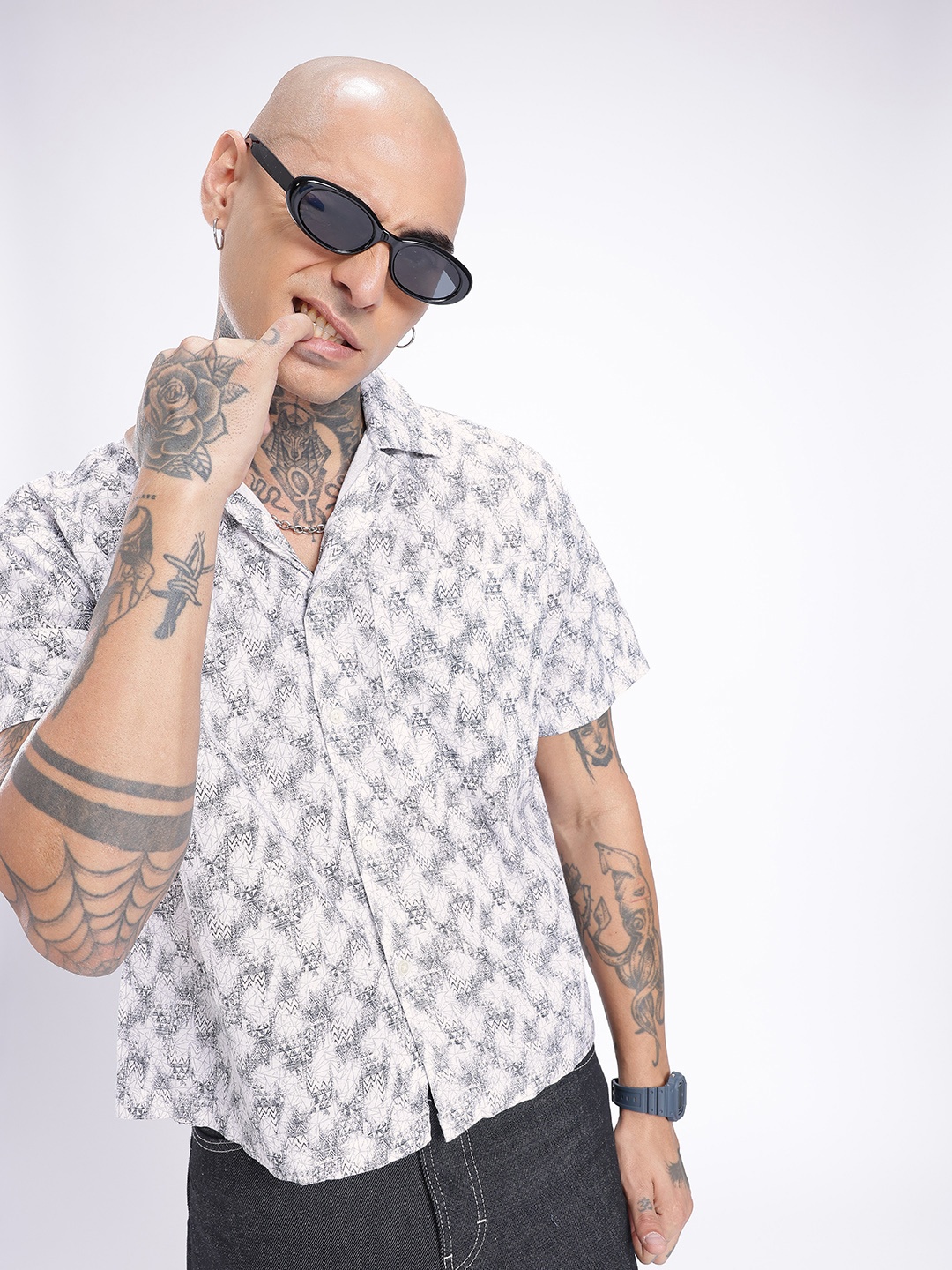 

glitchez Street Smart Printed Oversized Shirt, White