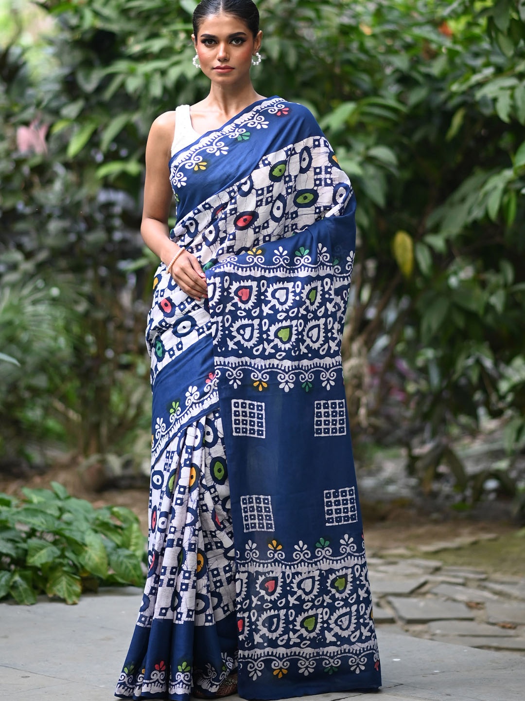 

Unnati Silks Ethnic Motifs Pure Cotton Handloom Block Print Saree, Navy blue
