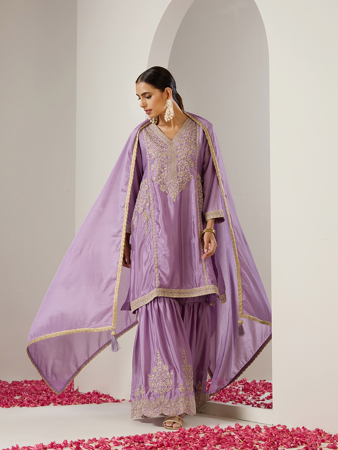 

Ishin Ethnic Motifs Embroidered Regular Thread Work Straight Kurta with Sharara & Dupatta, Lavender