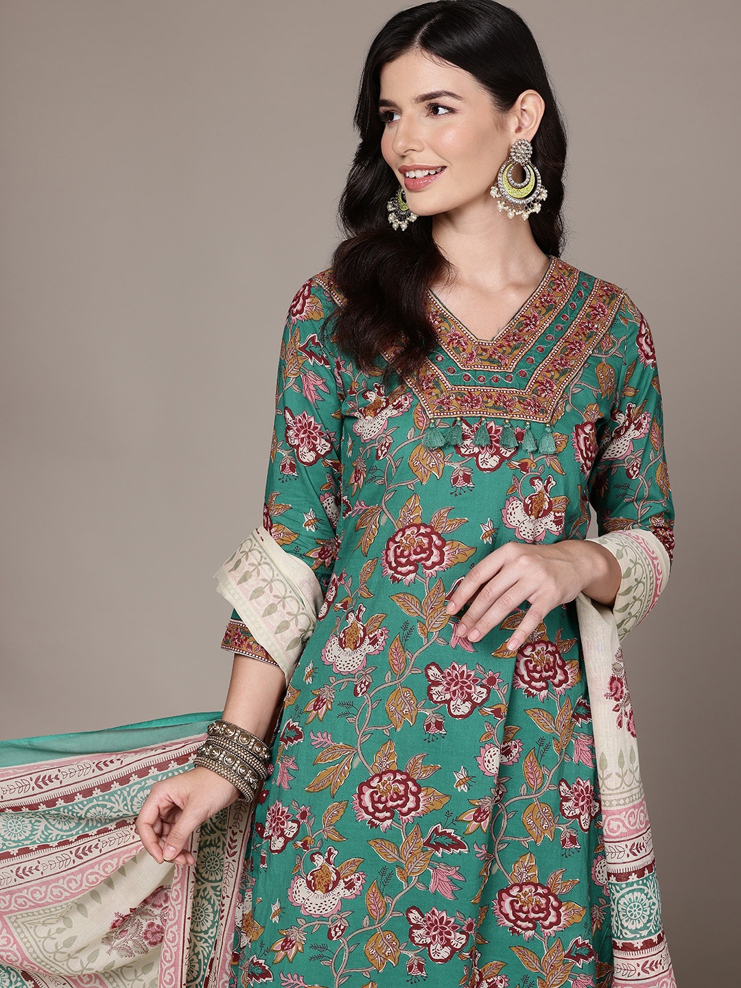 

Readiprint Fashions Floral Printed Thread Work Pure Cotton Kurta with Palazzos & Dupatta, Sea green