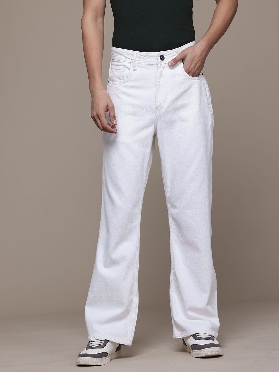 

The Roadster Lifestyle Co. Men Flared Fit Pure Cotton Jeans, White