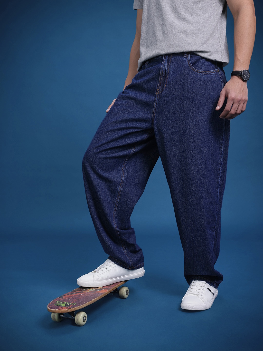 

The Roadster Life Co. Men Skater Fit Pure Cotton Jeans, Navy blue